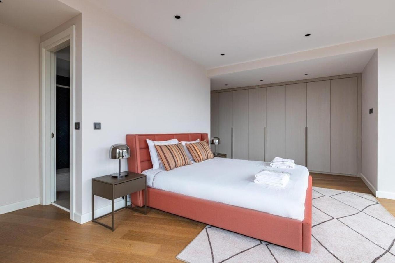 Penthouse Duplex 4br25bath Terrace Views! #258 Apartament