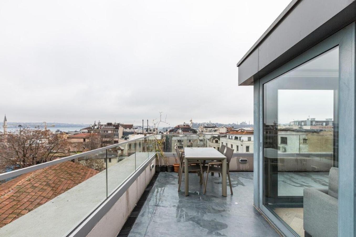 Penthouse Duplex 4br25bath Terrace Views! #258 Apartament