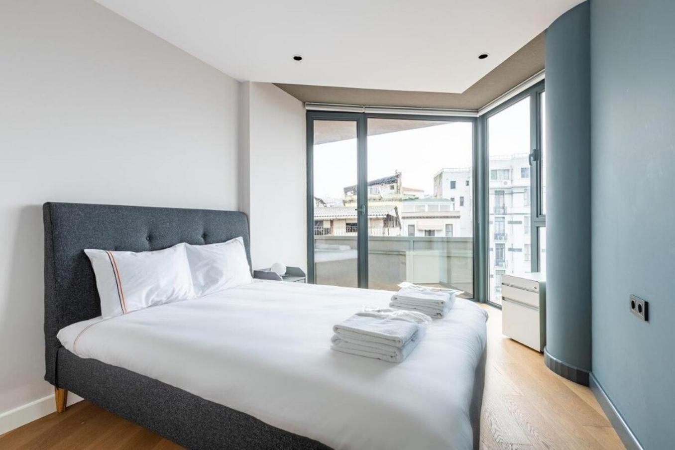 דירה Penthouse Duplex 4br25bath Terrace Views! #258