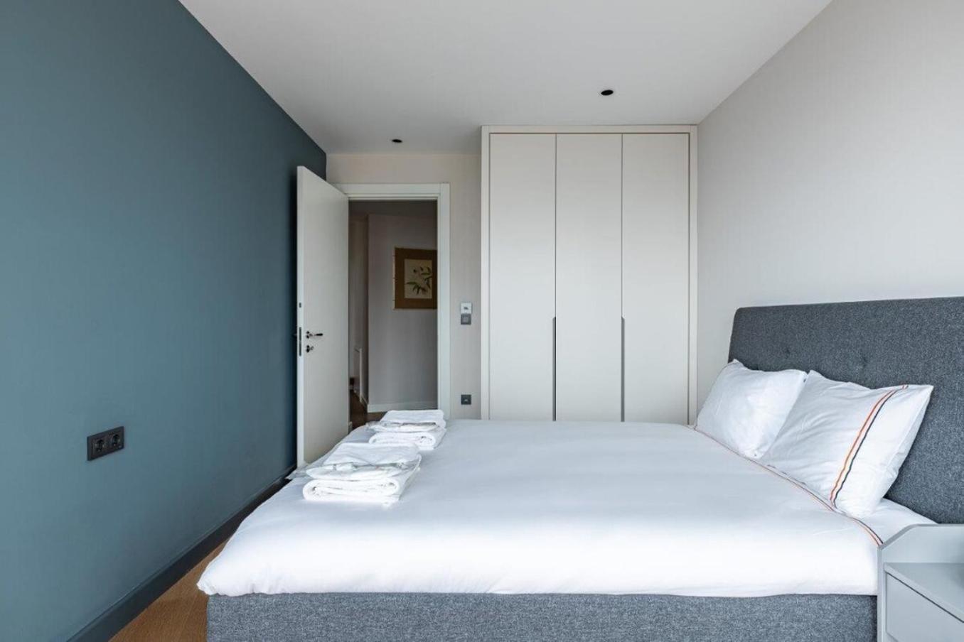 Penthouse Duplex 4br25bath Terrace Views! #258 Apartament