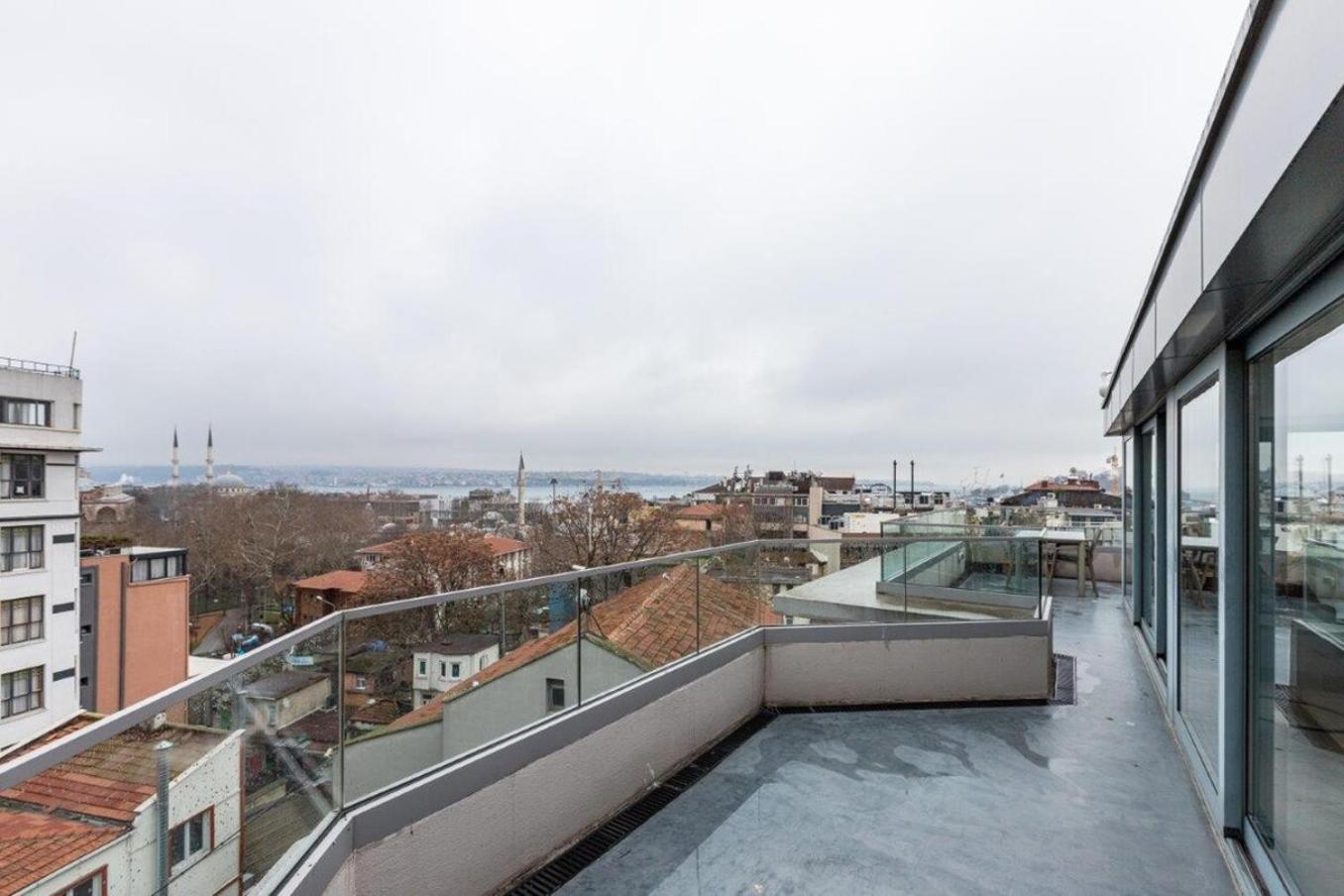 Penthouse Duplex 4br25bath Terrace Views! #258 איסטמבול